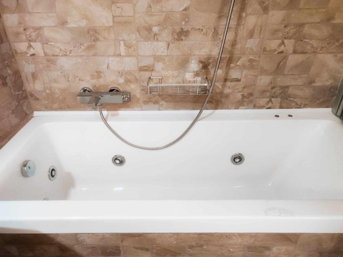 Il Plebiscito Luxury Loft Fronte Basilica Apartment มาร์ตินาฟรังกา ภายนอก รูปภาพ