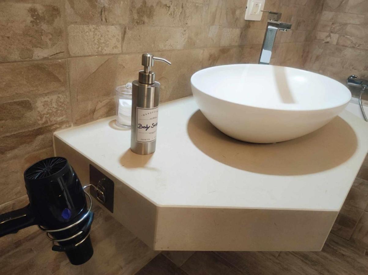 Il Plebiscito Luxury Loft Fronte Basilica Apartment มาร์ตินาฟรังกา ภายนอก รูปภาพ